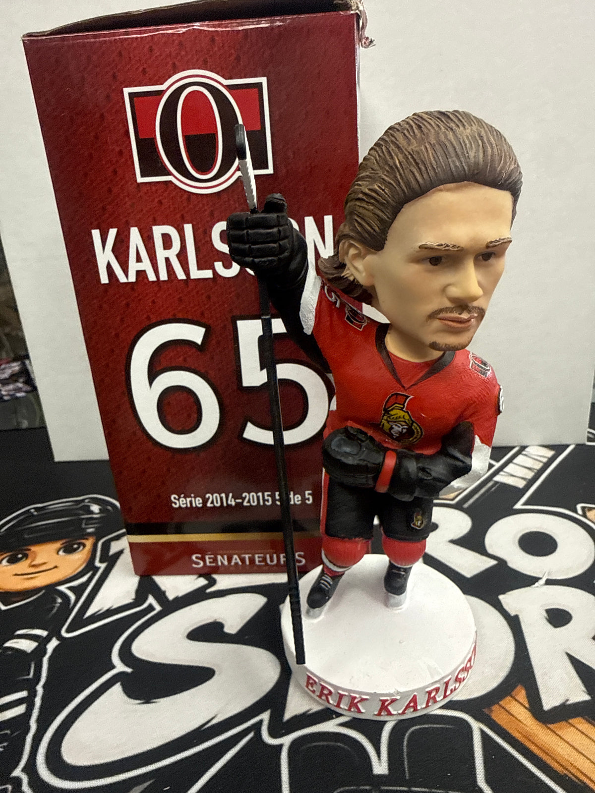 Bobblehead sénateur Erik Karlsson