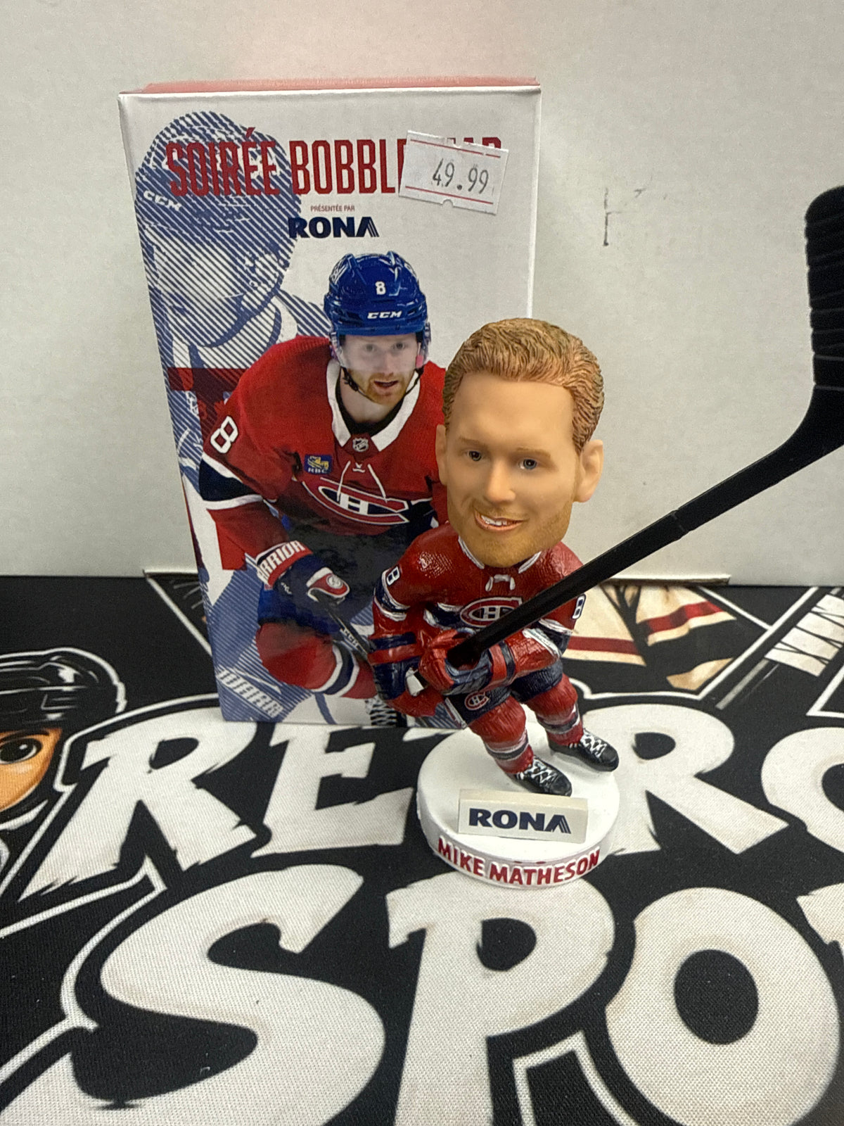 Bobblehead Mike Matheson