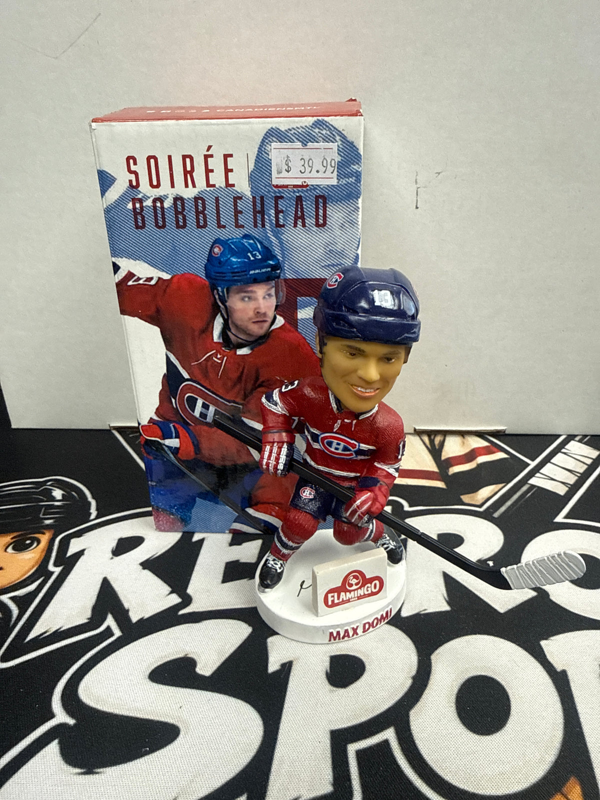 Bobblehead Max domi
