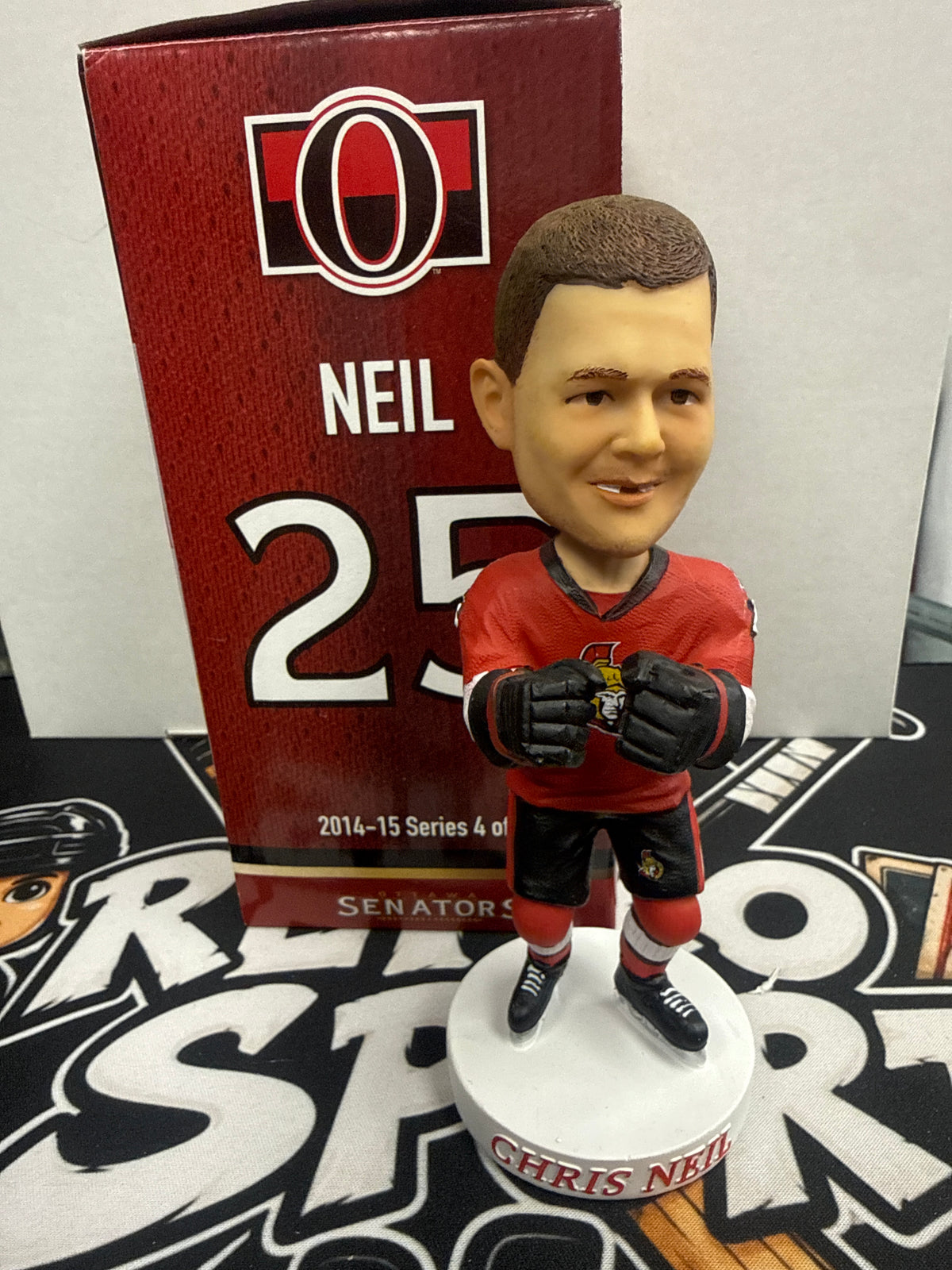 Bobblehead sénateur Chris Neil